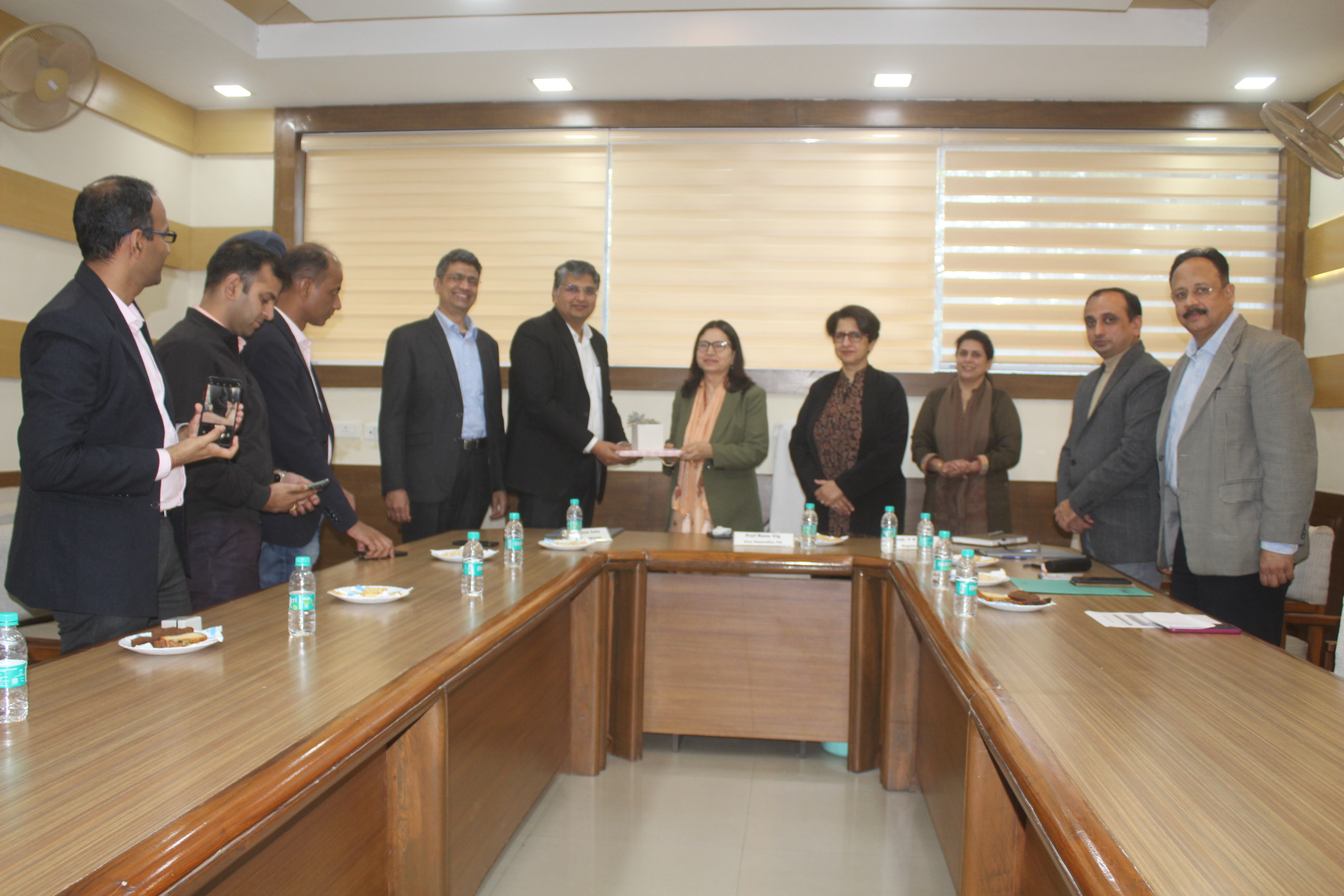 पीयू ने शैक्षणिक और अनुसंधान के लिए एचबीसीएच एंड आरसी के साथ समझौता ज्ञापन पर हस्ताक्षर किए